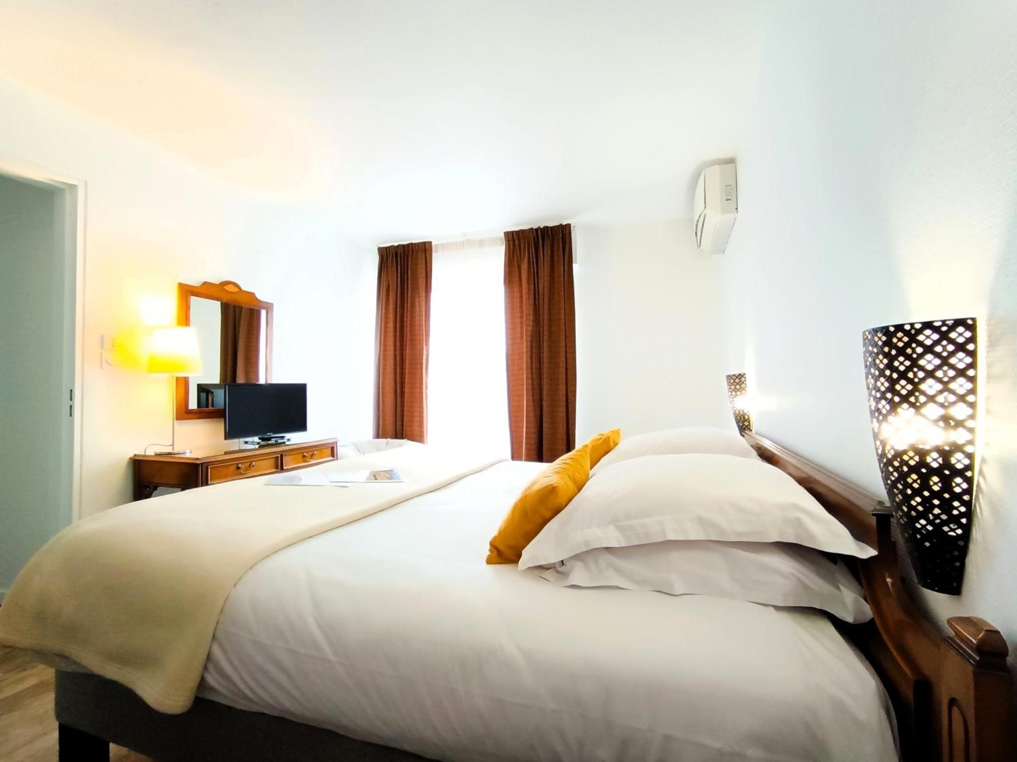Hotel Des Tuileries Ним Экстерьер фото